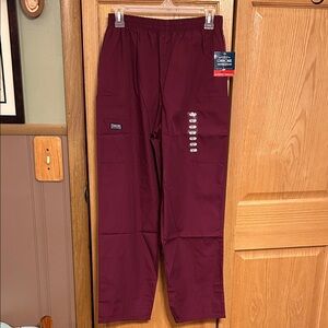 Cherokee Woman’s Dark Red Cargo Pants
